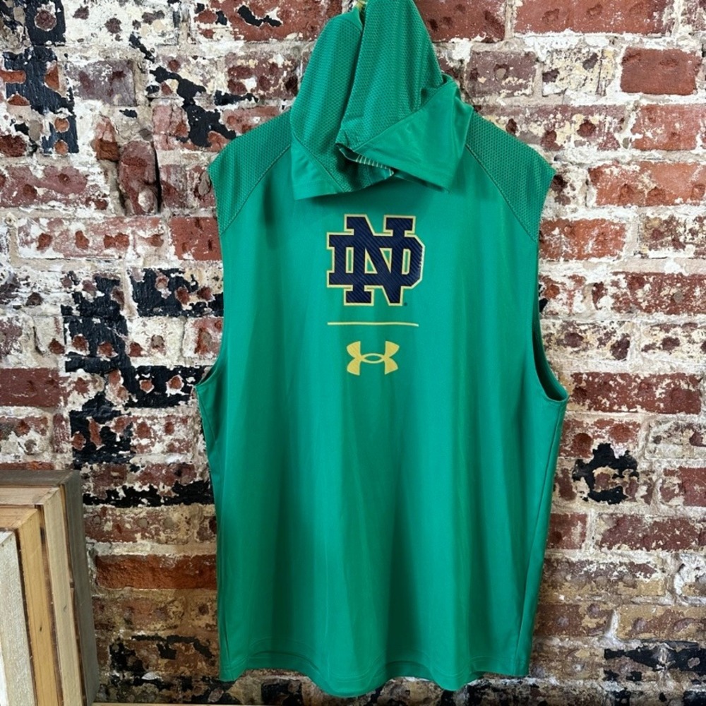 Under Armour Norte Dame College Mens XL Green Pullover Hooded Sleeveless Shirt
